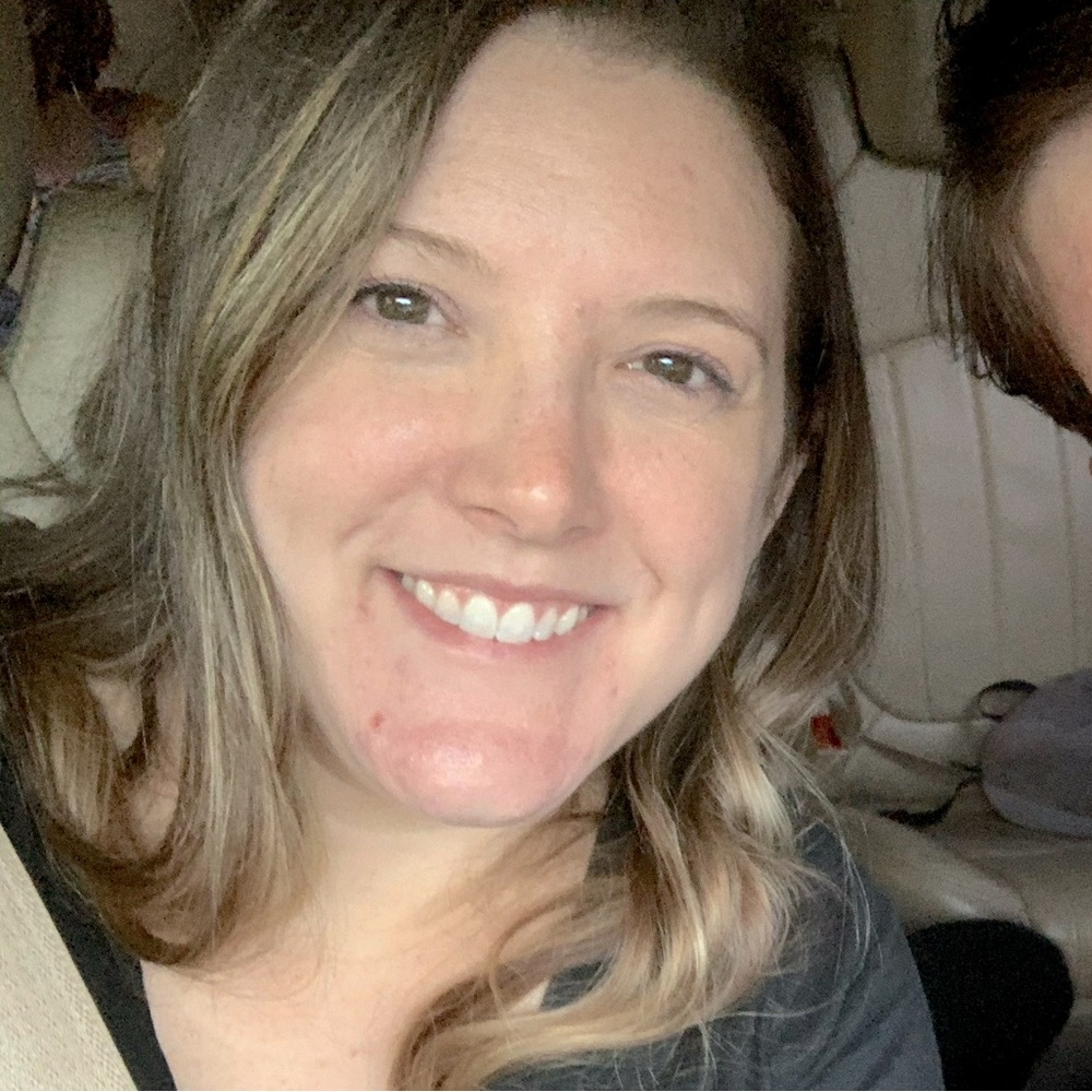 Meet your Posher, Danielle